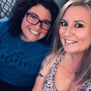 Meet your Posher, Holli